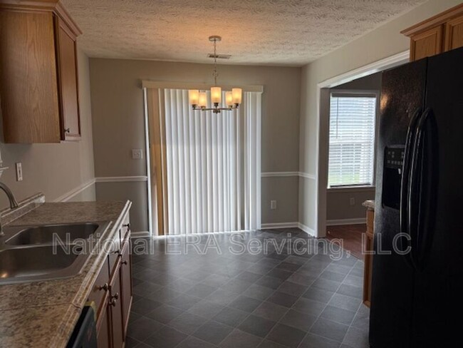 Building Photo - 2018 Elm Grove Ln