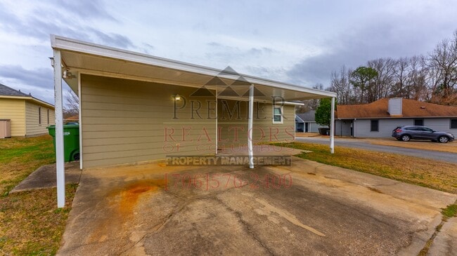 Building Photo - 7039 Stoneybrook Dr