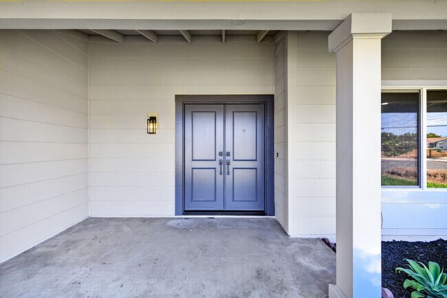 Building Photo - 13324 San Martin Pl