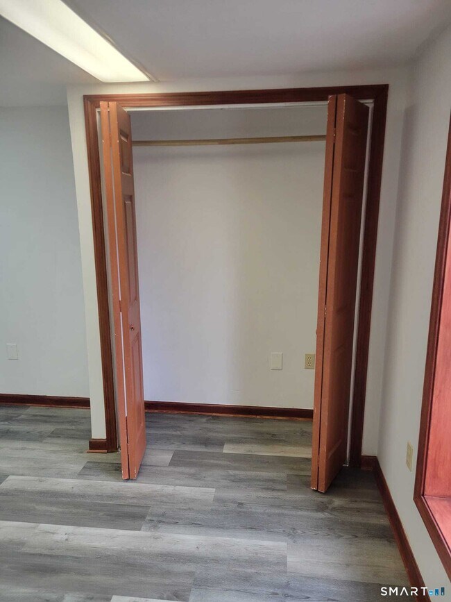 Building Photo - 1 Barristers Ct