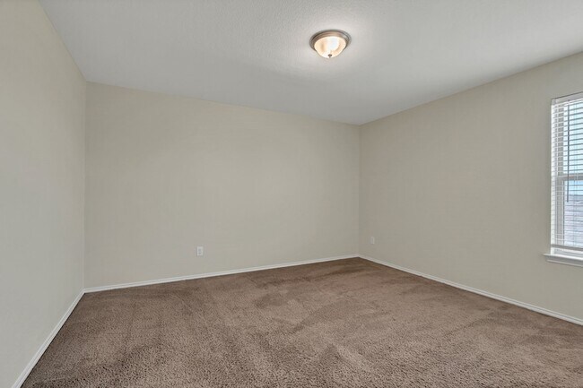 Building Photo - 9028 Zubia Ln