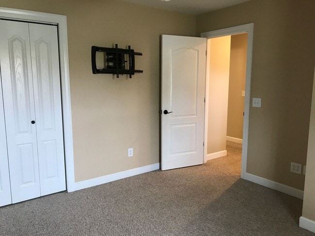 Building Photo - Heart of Madison City