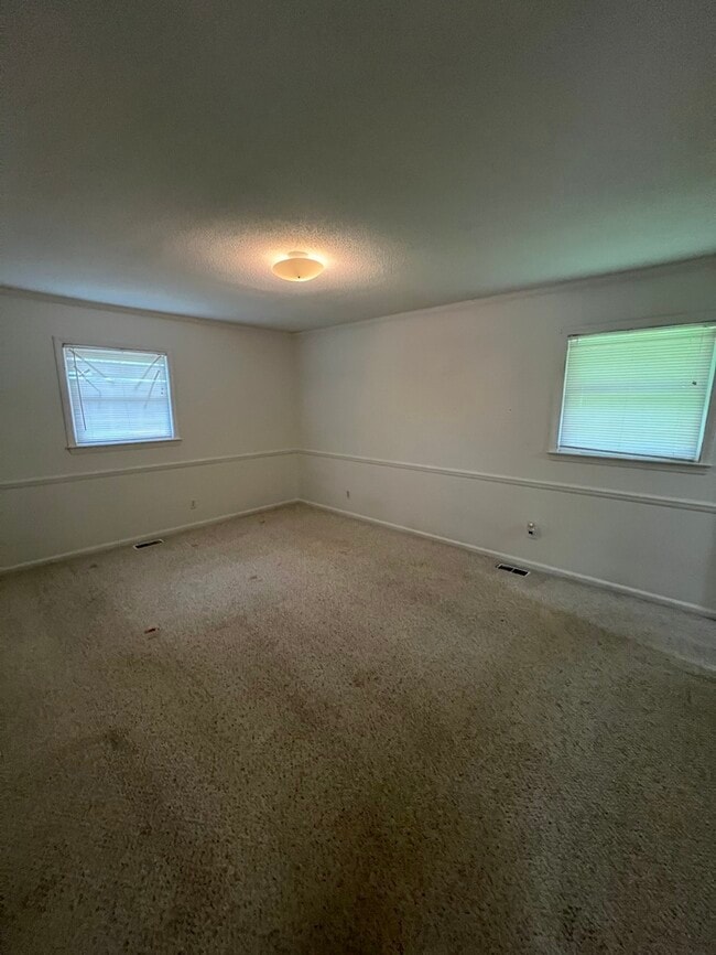 Building Photo - 112 Mina Dr