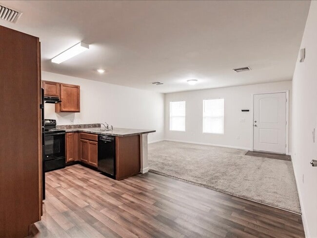 Building Photo - Spells Wear Off, Leases Don’t – 3Bd/2Bth D...