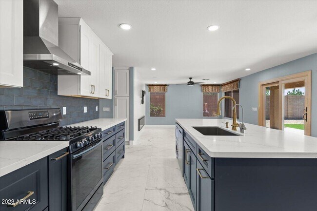 Building Photo - 4615 E Red Range Way