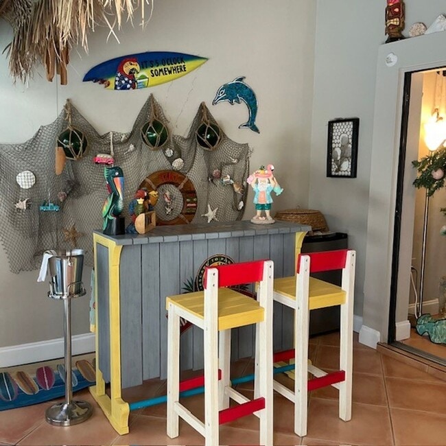 Building Photo - Seasonal Rental Home in Flamingo Estates