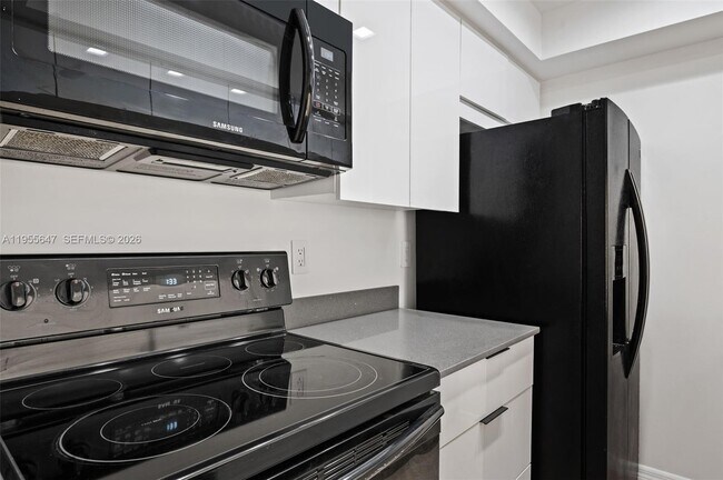 Building Photo - 10001 W Atlantic Blvd