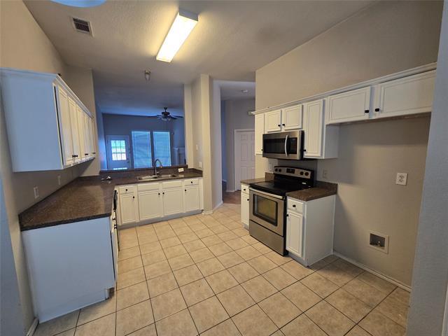Building Photo - 1205 Christa Dr
