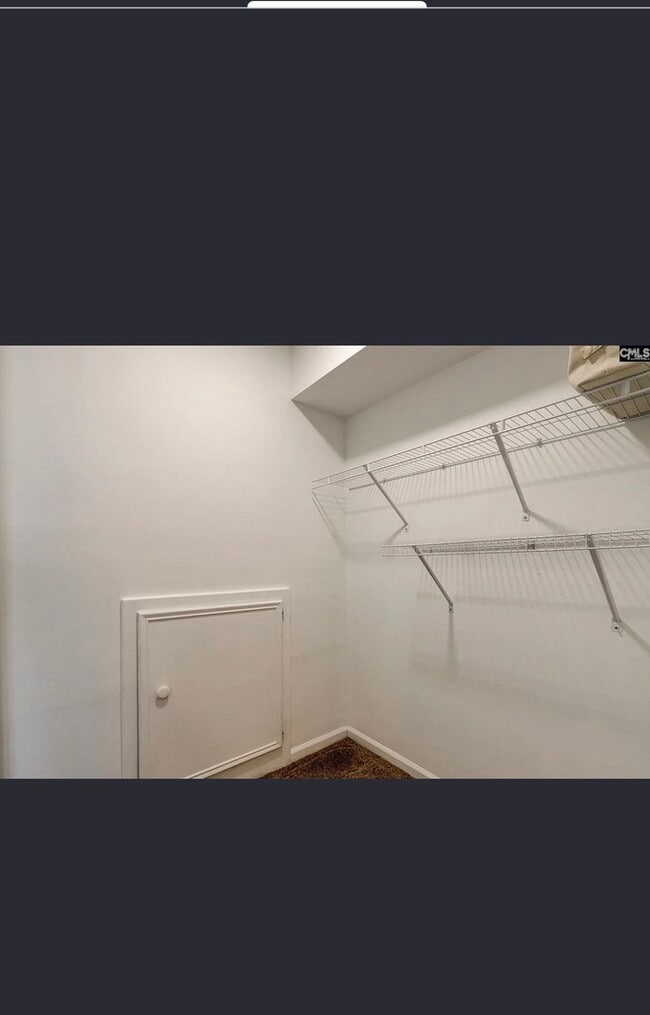 Building Photo - 177 Lionsgate Dr