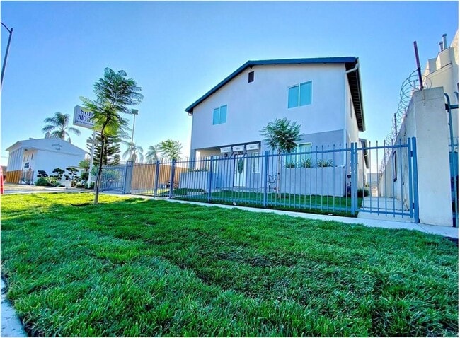 Building Photo - BROADWAY(10617)