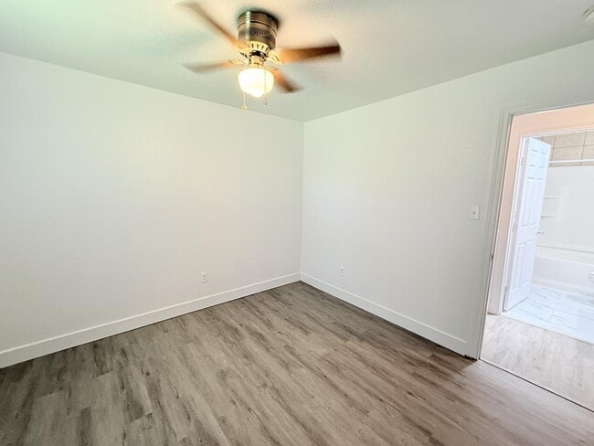 Building Photo - 610 W Avenue B