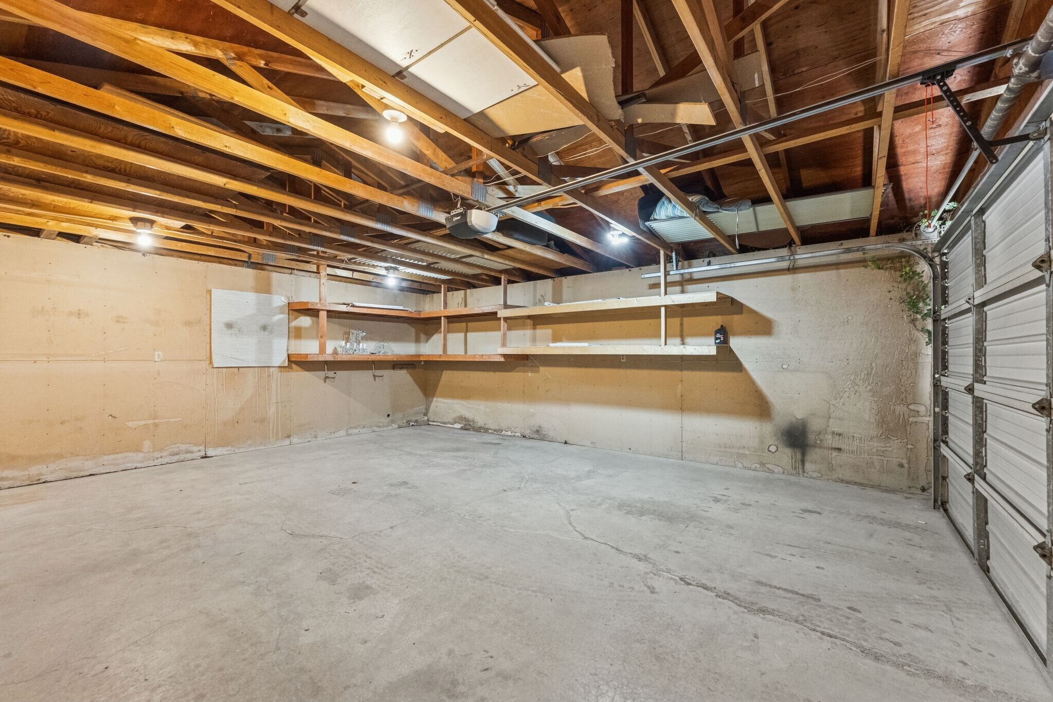 Building Photo - 2937 S 900 E