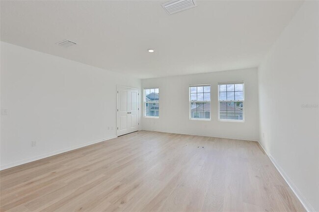 Building Photo - 10819 Charlotte Dr.