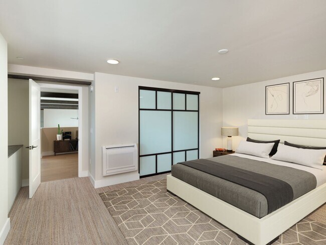 Building Photo - 2677 State St