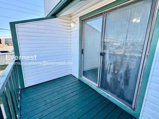 Building Photo - 7019 S 78th E Ave