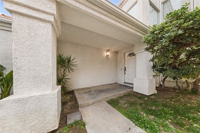 Building Photo - 7448 Bellingham Ave