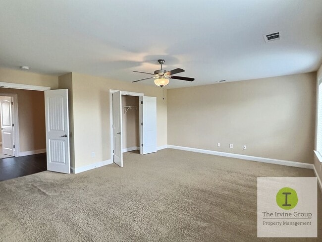Building Photo - 6 bed, 3.5 bath in Prattville!