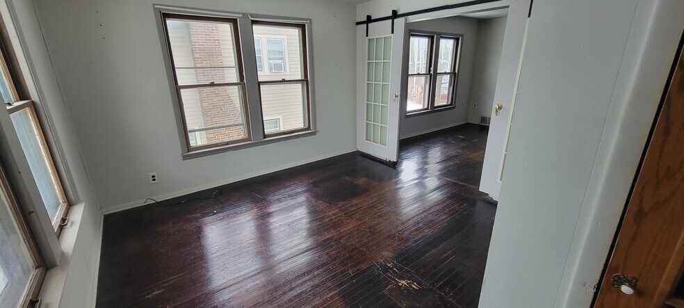 Building Photo - 530 Capital Ave SW