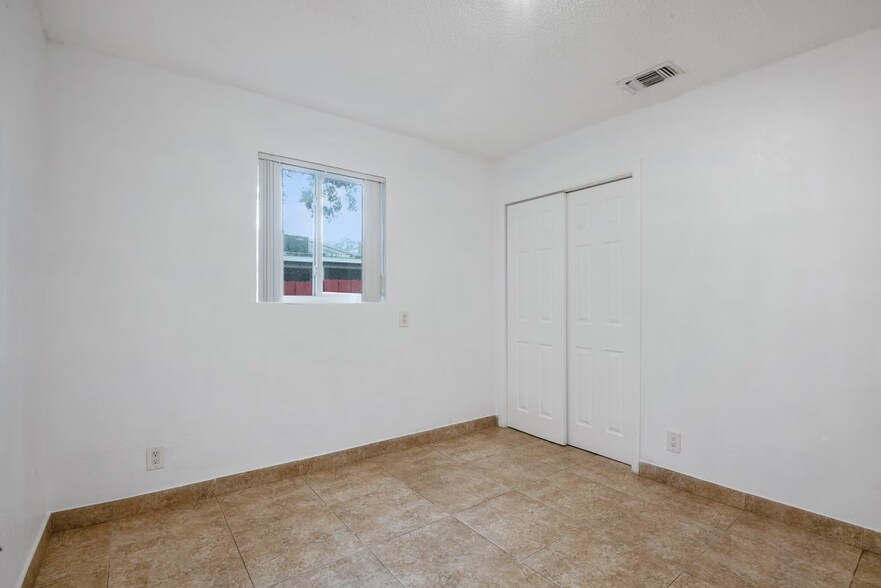 Bedroom # 3 - 3101 N 66th Ave