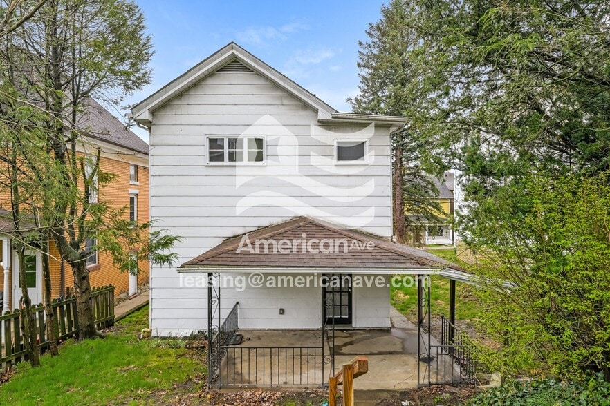 Building Photo - 909 Gaskill Ave