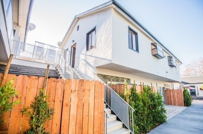 Building Photo - 2622 28th St