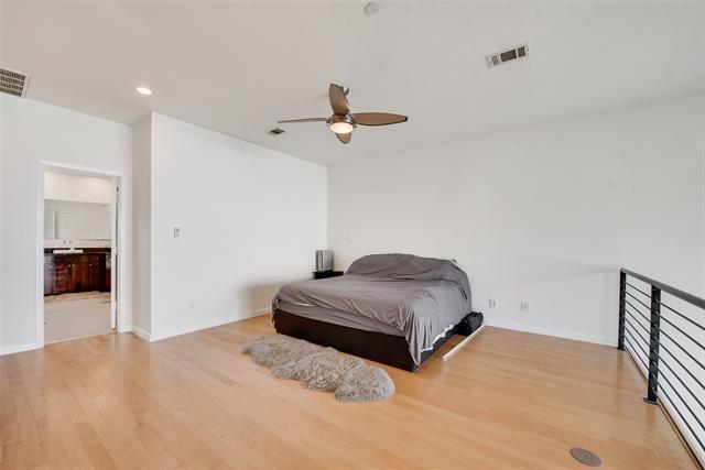 Building Photo - 959 W Bluff St