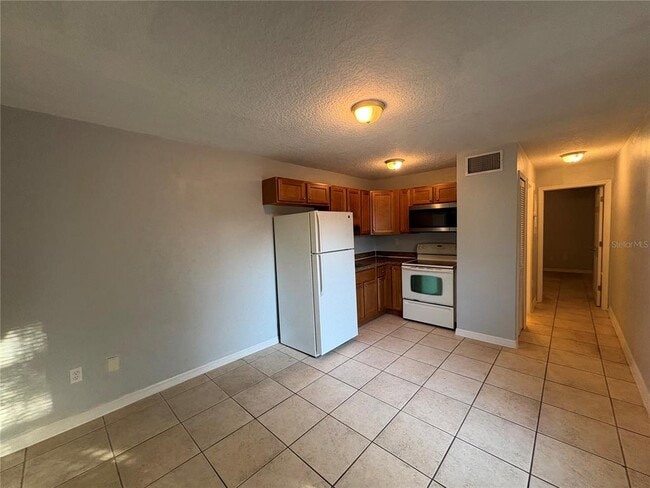 Building Photo - 601 Hardy St