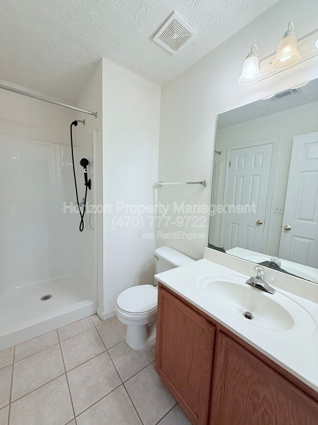 Building Photo - 3987 Hidden Hollow Dr