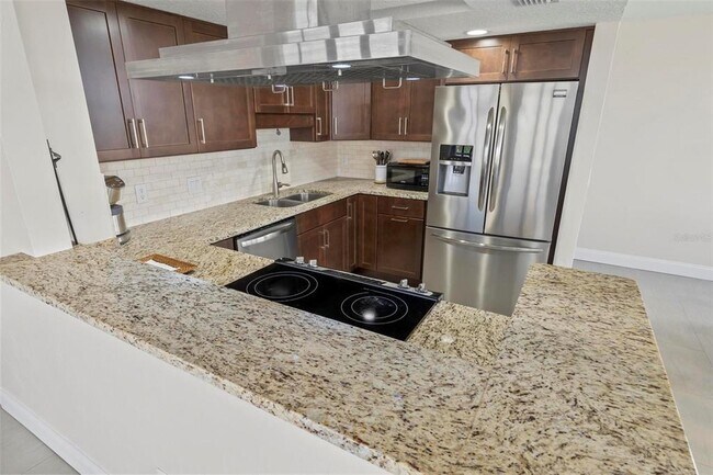 Building Photo - 3580 S Ocean Shore Blvd