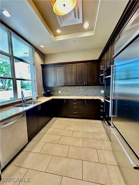 Building Photo - 9115 Strada Pl