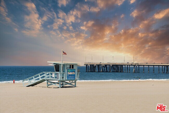 Building Photo - 3900 Pacific Ave