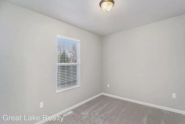 Building Photo - 4 br, 2.5 bath House - 8782 Tiburon Lane