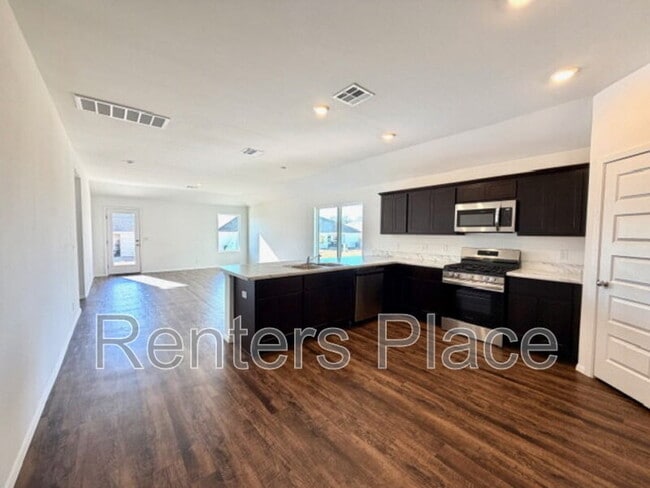 Building Photo - 1107 W Lawton Rd