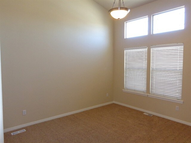 Building Photo - 7418 Ute Dr