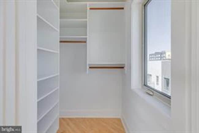 Building Photo - Northern Liberties Townhome with Parking