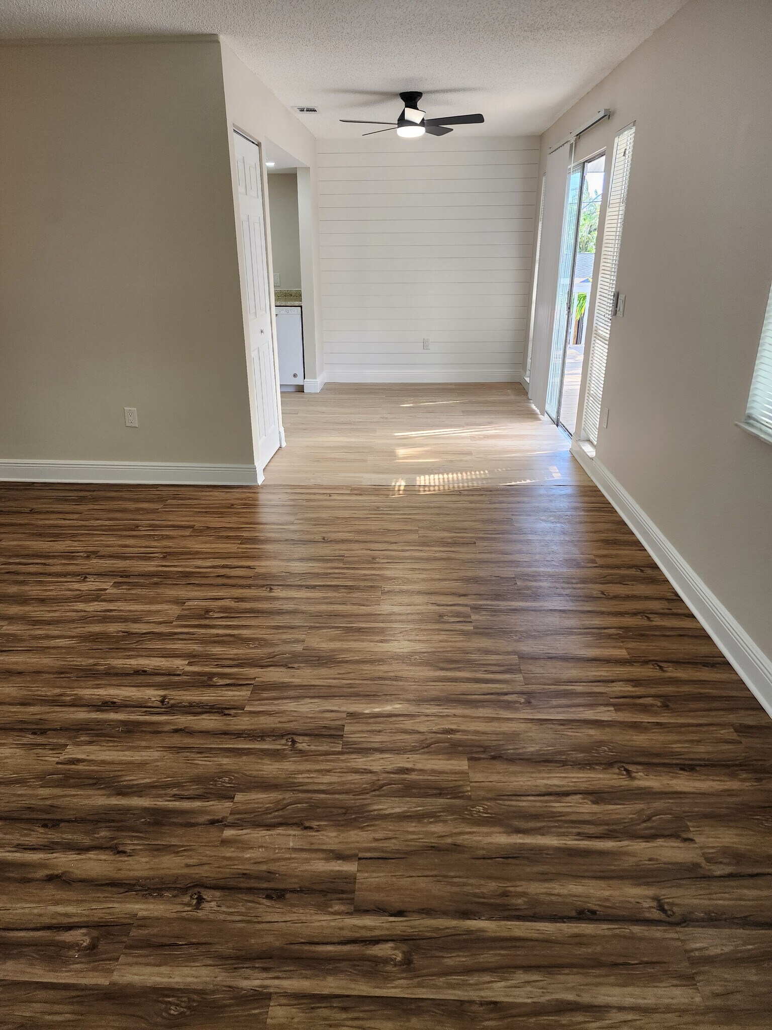 Building Photo - 409 80th St