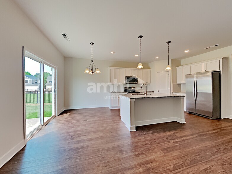Building Photo - 3564 Butler Rd