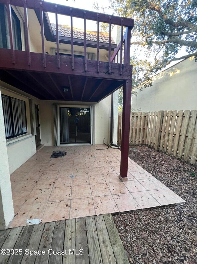 Primary Photo - 8716 Hibiscus Ct