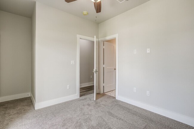 Building Photo - 3127 Forest Park Blvd