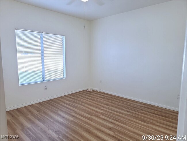 Building Photo - 6014 Vegas Dr