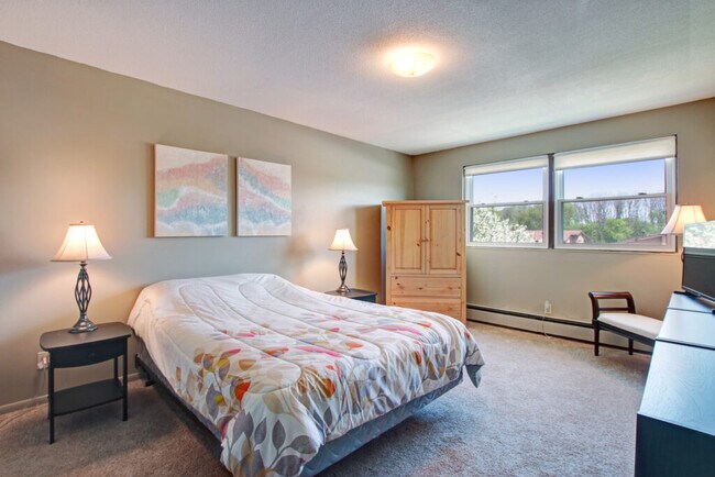 Building Photo - 522 Cherokee St