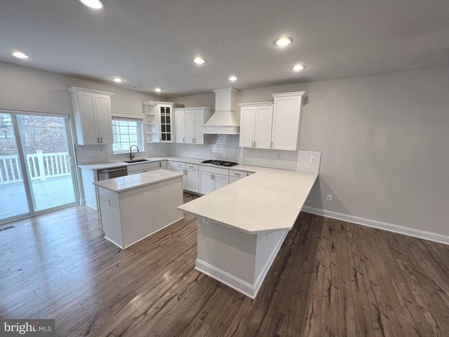 Building Photo - 1286 Orchid Rd