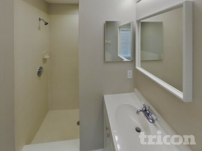 Building Photo - 8502 Deer Chase Dr