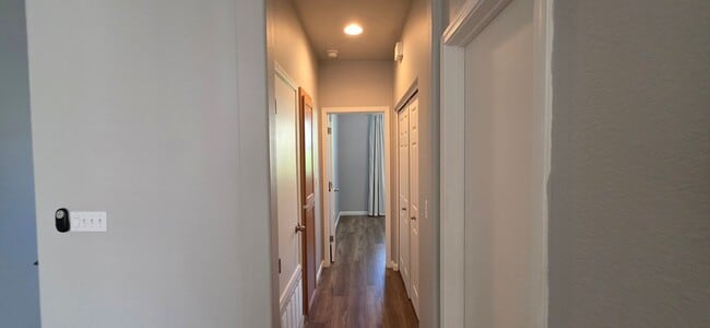 Building Photo - 4120 Beechcraft Way