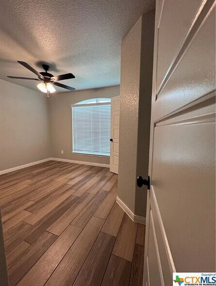 Building Photo - 6100 Aquilla Dr