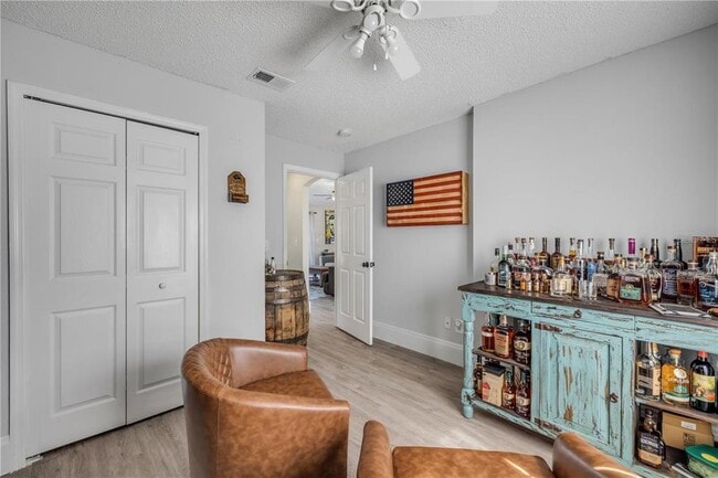 Building Photo - 2713 Needle Palm Dr