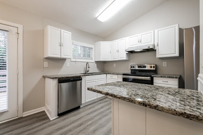 Building Photo - 5224 Brough Ln