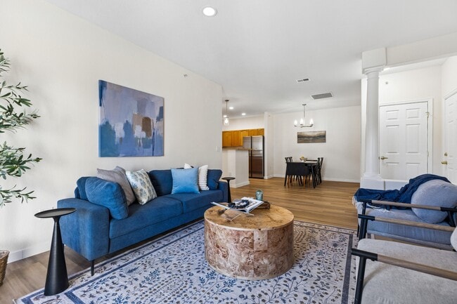 Building Photo - 8456 S Hoyt Way