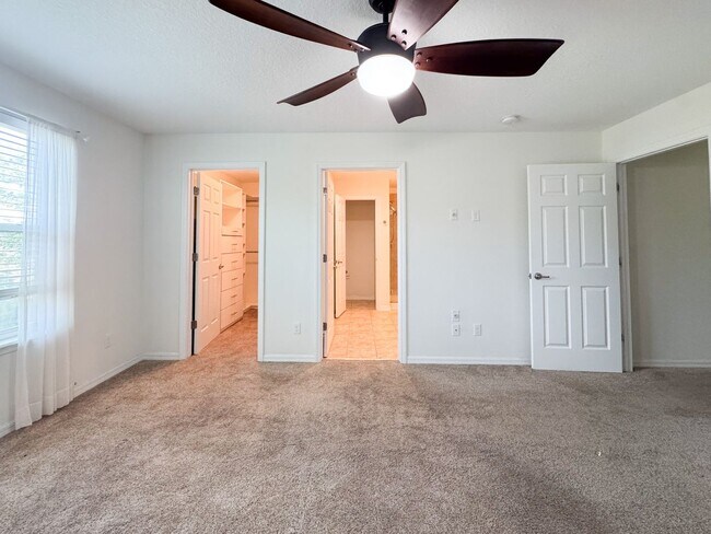 Building Photo - Windermere Landings Highly Desirable 3/2.5 Home...Beautifully Upgraded (2139 sq ft)! MUST SEE!