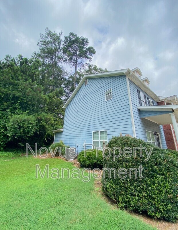 Building Photo - 145 Bowen St